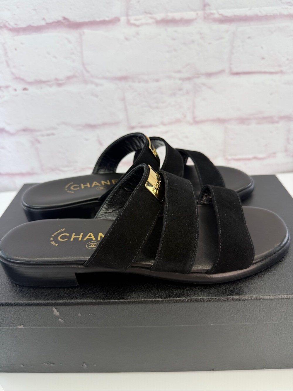 CHANEL Vintage CC Mark Logo Plate Slide Sandals 39.5 Black Gold Suede